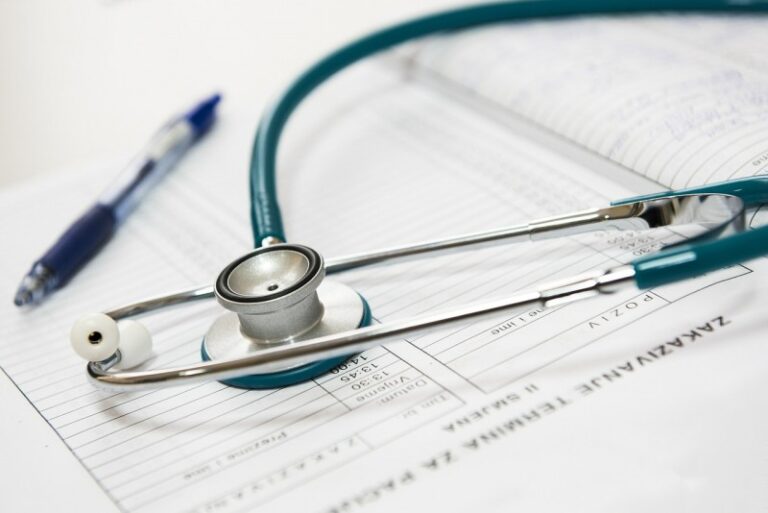 Szpital w Ostródzie S.A. PILNIE zatrudni do pracy i na dyżury lekarzy specjalistów lub chcących się specjalizować w zakresie chorób wewnętrznych